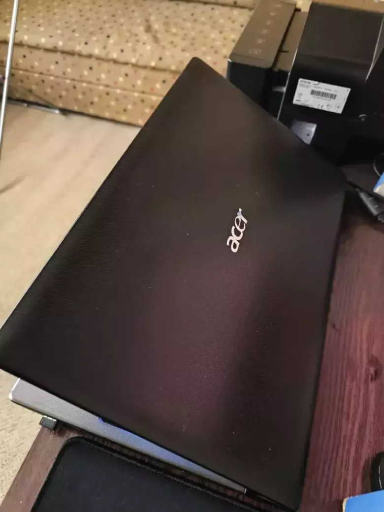 ACER 15,6" - классика для работы и учебы