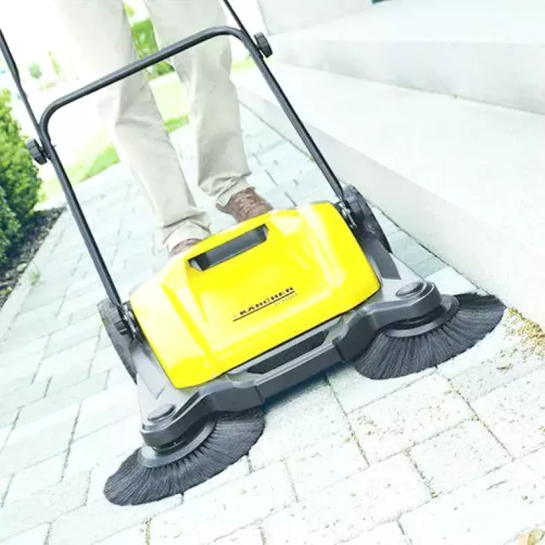Подметальная машина (Свипер) механическая Karcher S 650