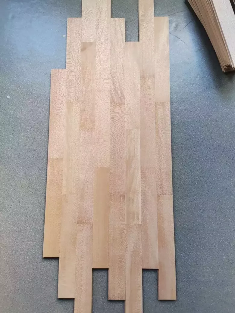 Продам паркет штучный эксклюзивный.Супер паркет.