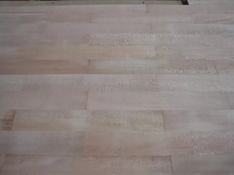 Продам паркет штучный эксклюзивный.Супер паркет.