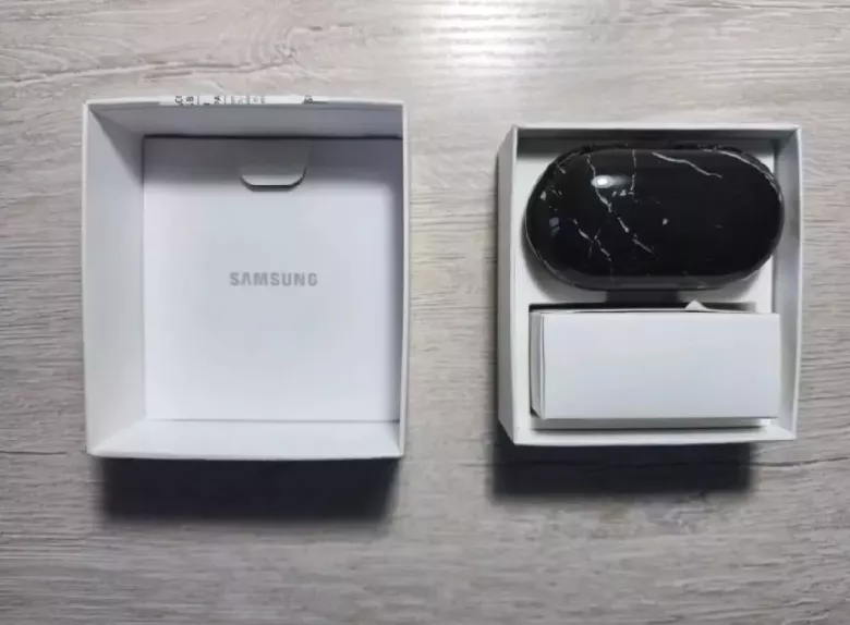 Наушники Galaxy Buds plus