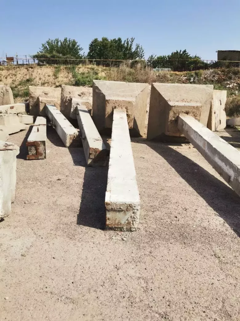 Железобетонные Балки перекрытия, Стеновые панели.Столбы.