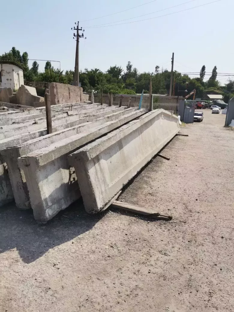 Железобетонные Балки перекрытия, Стеновые панели.Столбы.