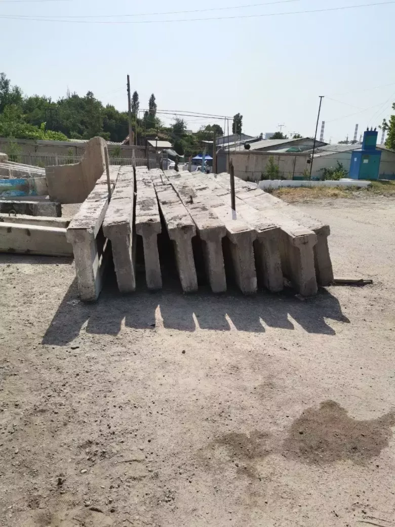 Железобетонные Балки перекрытия, Стеновые панели.Столбы.