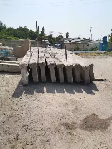Железобетонные Балки перекрытия, Стеновые панели.Столбы.