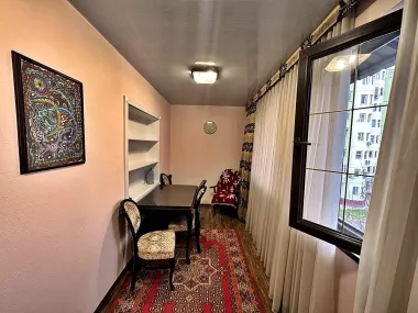 Массив; Ялангач. (Эко- Базар). Евро квартира.