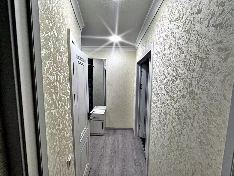 Массив; Ялангач. (Эко- Базар). Евро квартира.