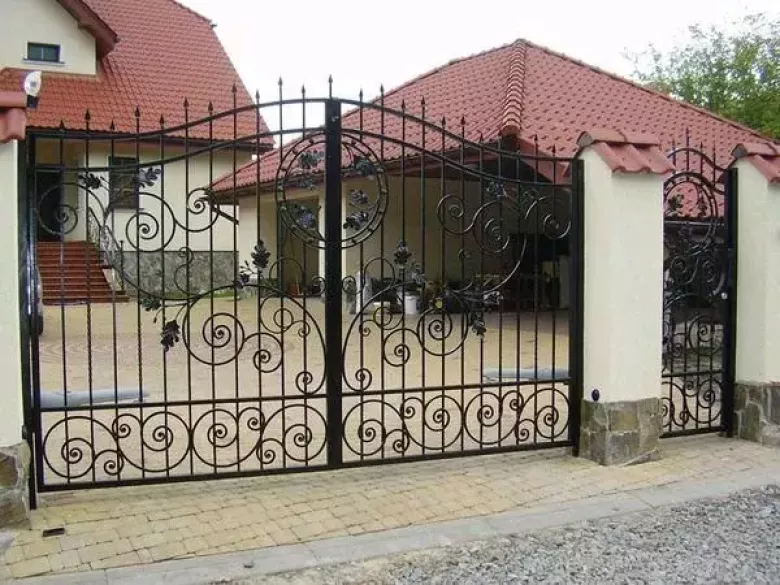 Изготовление решетки на окна, козырьки,навесы