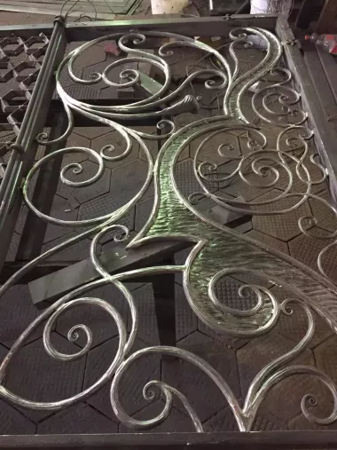 Металлические изделия на заказ