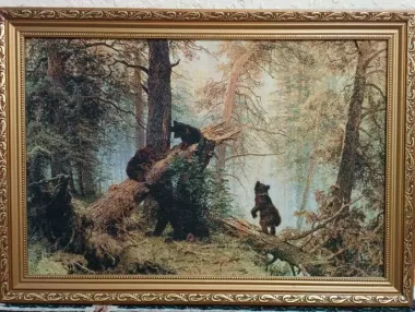 Вышитая картина "Утро в сосновом лесу". Гобелен