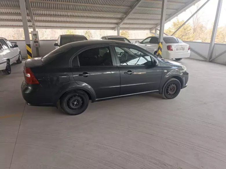 продаю срочно торг уместен