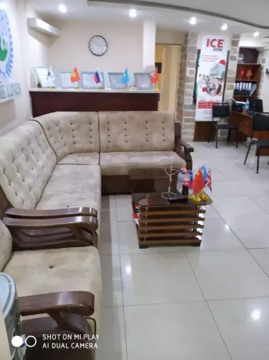 Неж фонд 55 кв , 1 эт , отд вход , вд дороги, вн квартала, Новомоск , напр Респ кард