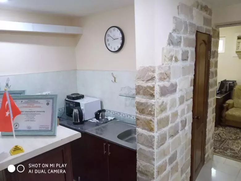 55 кв м неж фонд Новомосковская , 1 эт вдоль дороги , внутри квартала.