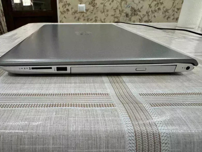 Срочно продам Ноутбук HP Pavilion 15 в отличном состоянии