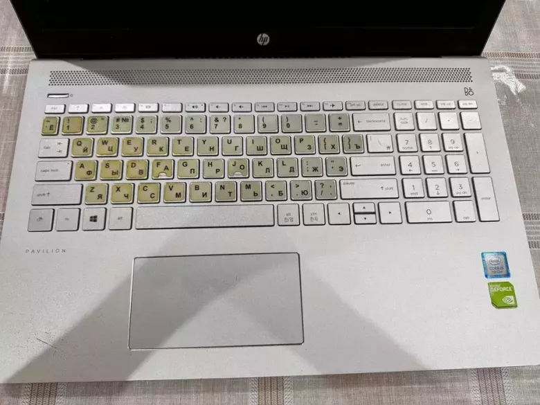 Срочно продам Ноутбук HP Pavilion 15 в отличном состоянии