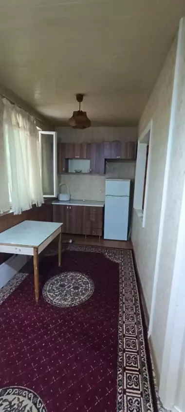 СДАЁТСЯ КВАРТИРА: 4-Х КОМНАТНАЯ (УДВОЕННЫЙ ЗАЛ). На длительный срок.