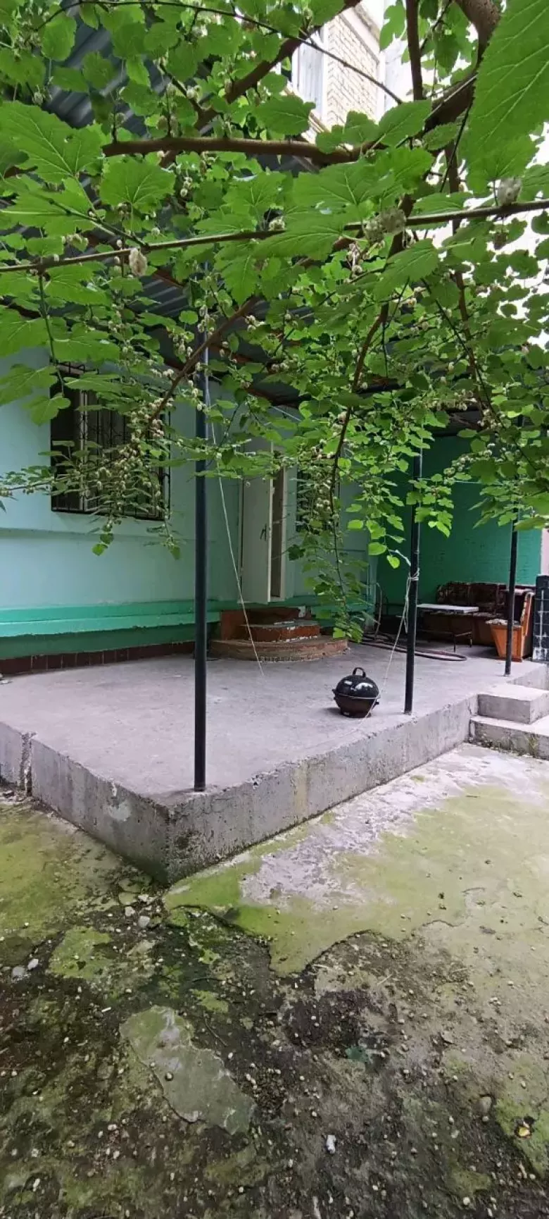 СДАЁТСЯ КВАРТИРА: 4-Х КОМНАТНАЯ (УДВОЕННЫЙ ЗАЛ). На длительный срок.