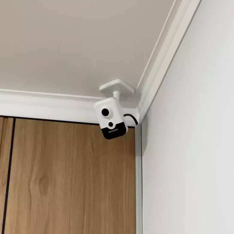 Установка камер и домофонов HIKVISION