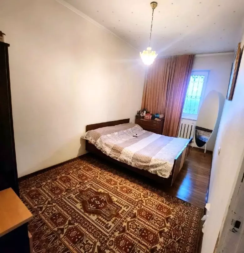 Центр | Шайхантахур | Ц-13 | Лабзак | Урда | Парк Лакоматив 3-комнатная квартира