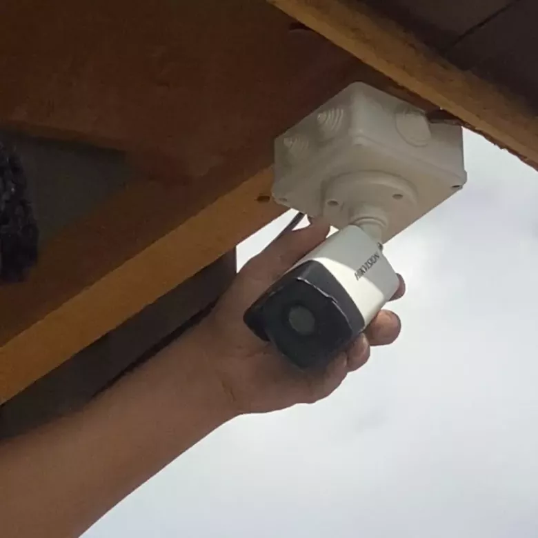 Установка камер и домофонов HIKVISION