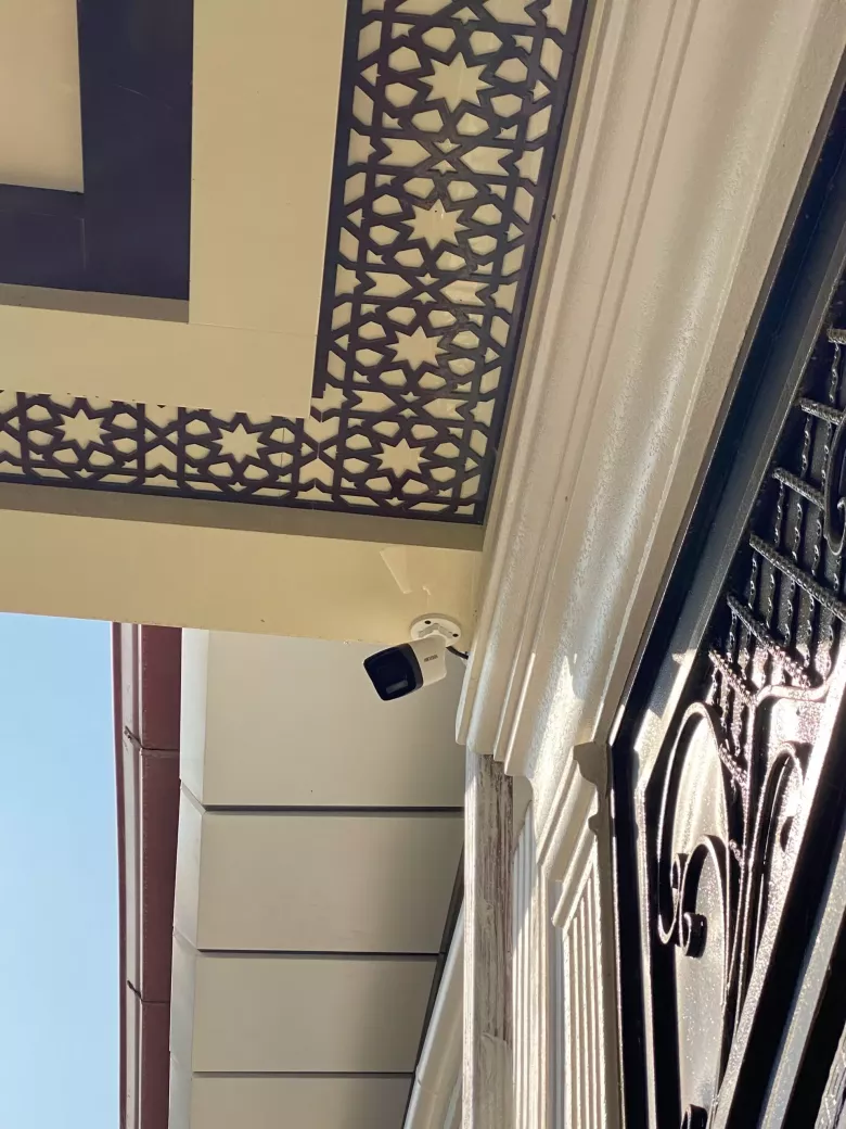 Установка камер и домофонов HIKVISION