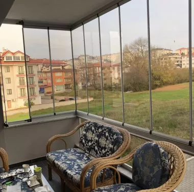 buklanuvchi birqavatli shisha tizimi остекление одинарным стекло