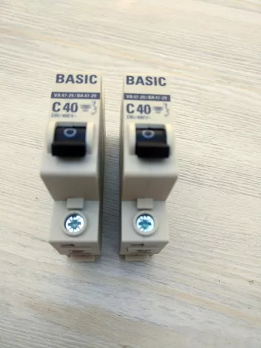 автомат 40а 2шт