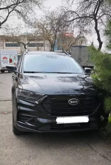Продам кроссовер SWM G-1 2023г 43000км в отличном состоянии