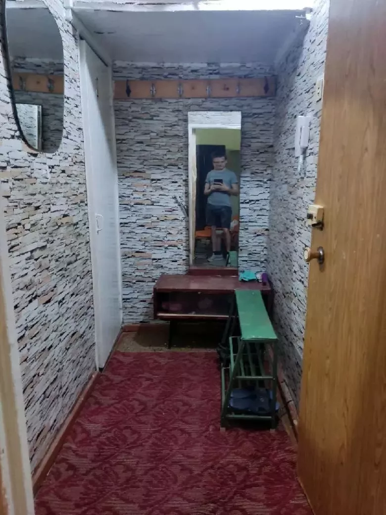 Аренда Чиланзар 16. 1комнатная в 2х/2этаж/4 — 2/6