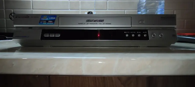 Видеомагнитофон Panasonic NV-MV40 4-Head. Made In Japan! — 1/4