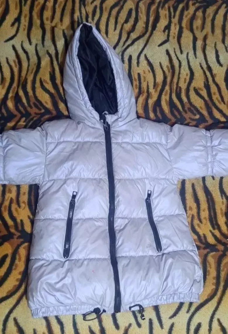 Демисезонная куртка для девочки 3-4 года — 2/3