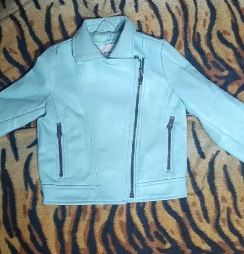 Кожаная куртка для девочки 3-4 года — 1/3