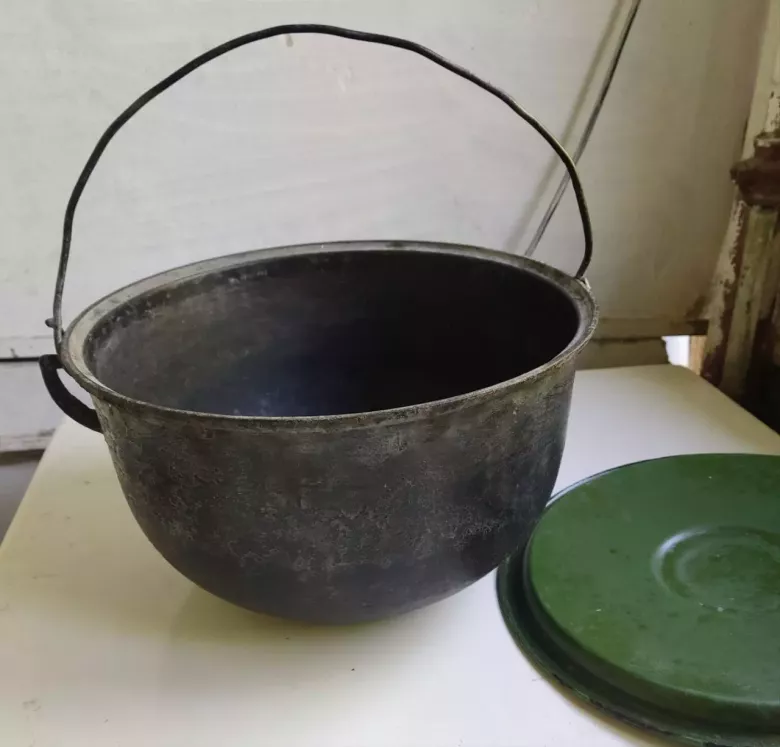 котелок чугунный 6 литров — 1/1