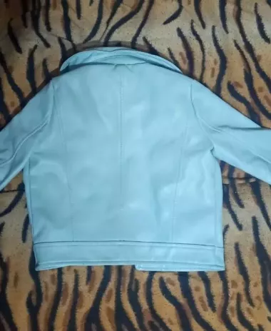 Кожаная куртка для девочки 3-4 года — 2/3