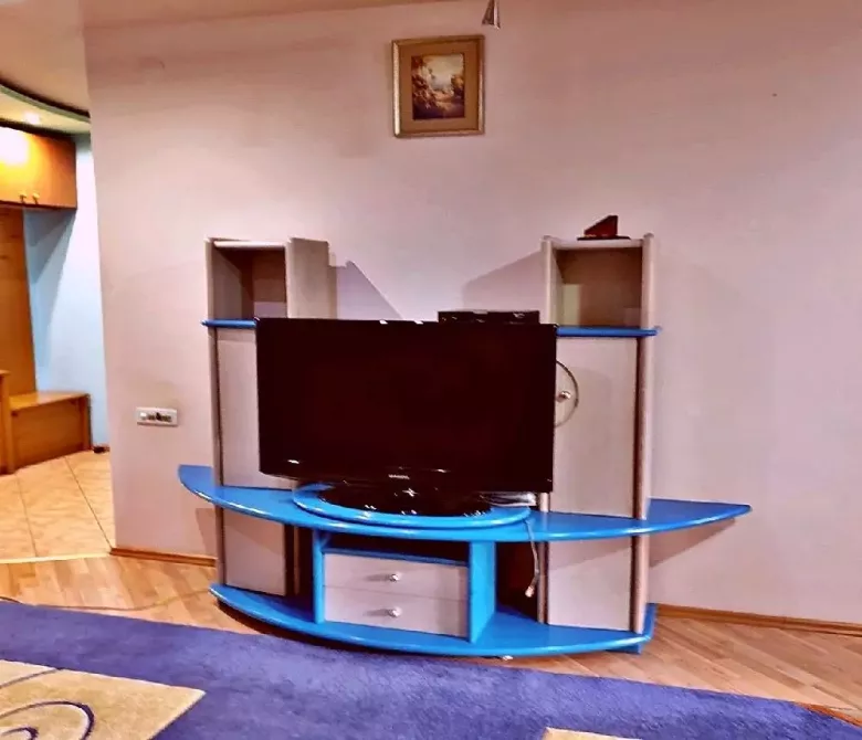 массив Фируза. Эко Базар. 2х комнатная. — 3/8