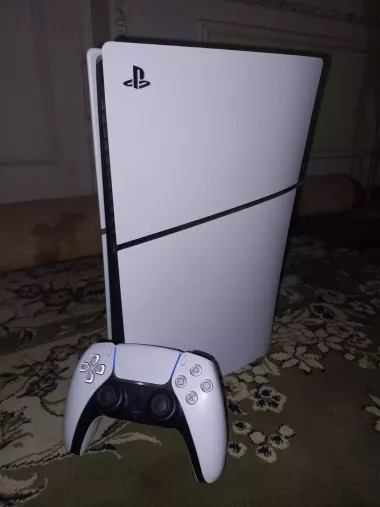 Playstation 5 Slim 1 TB — 2/4