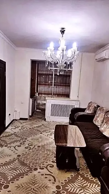 метро Буюк Ипак Йули (Горького).2х комнатная.