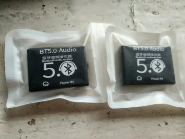 Универсальный Bluetooth 5.0 приёмник в пластиковом корпусе