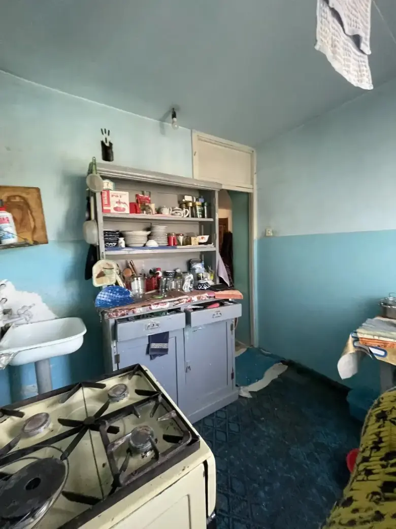 Продается квартира 4/4/2 угловая Фергана Киргили Sotiladi Uy Fargona KIRGILI — 8/10