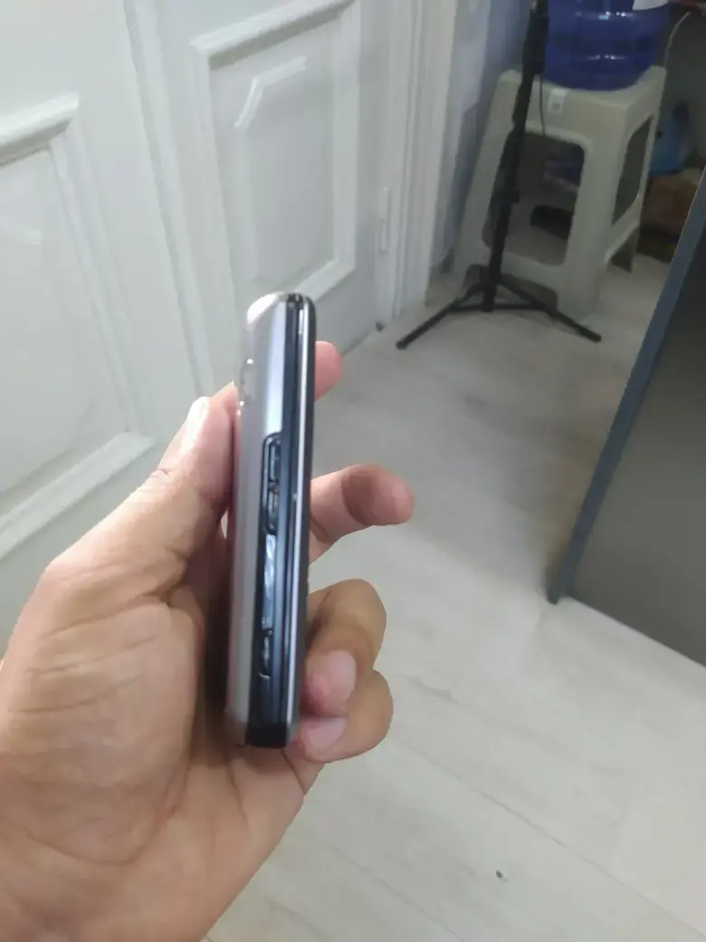 Alltel ax265 CDMA Perfectum — 4/6