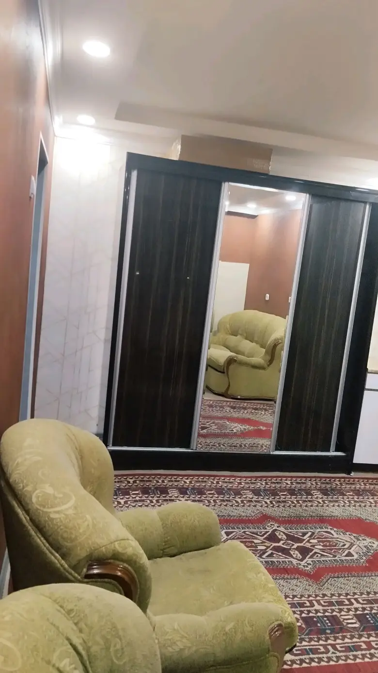 Сдам свою 1/5/5 метро БИЙ, у выхода из метро — 10/10