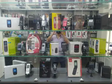 Telefonlar sotiladi