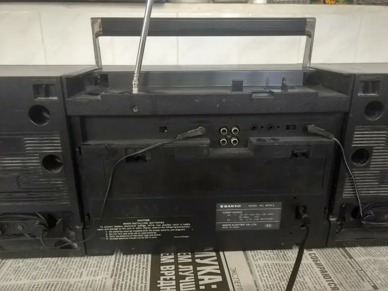 Коллекционный японский магнитофон Sanyo MTW 5 ... — 2/7