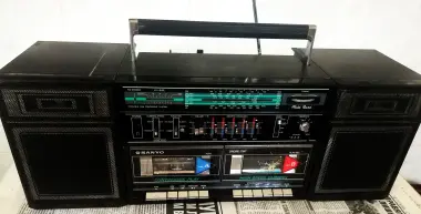 Коллекционный японский магнитофон Sanyo MTW 5 ...