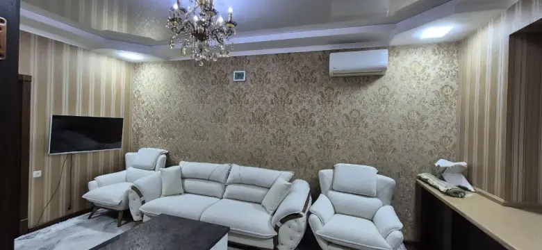Продаётся квартира 2х переделанная в 3х комнатную — 2/8