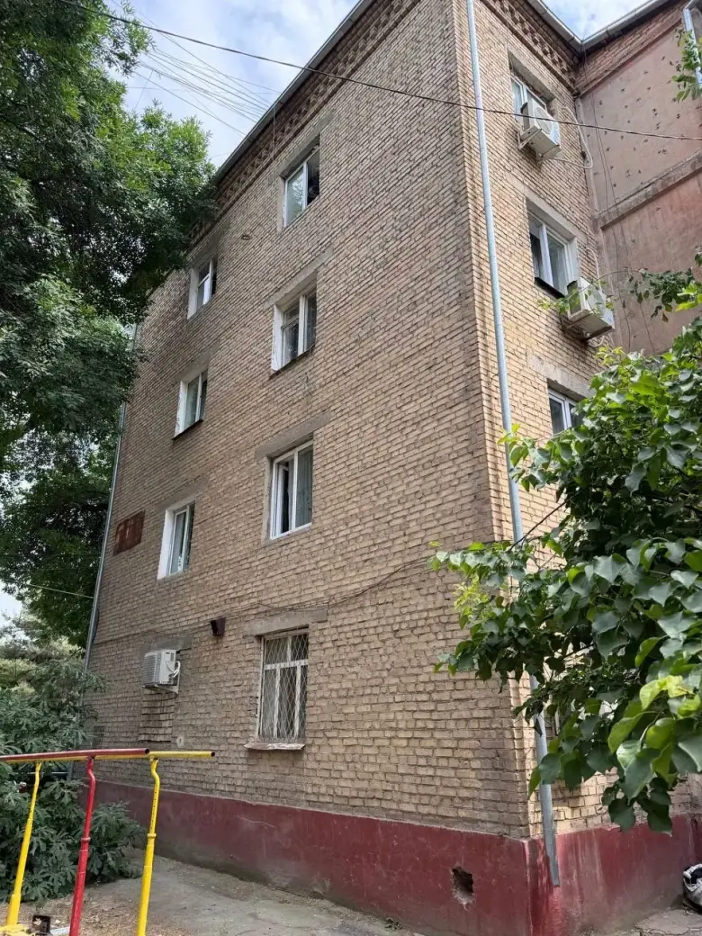 Продаётся своя 3-комнатная квартира на Чиланзаре (Арнасай-2) — — 2/10