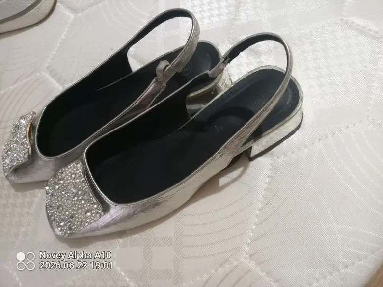 Ayollar kiyimlari — 7/10