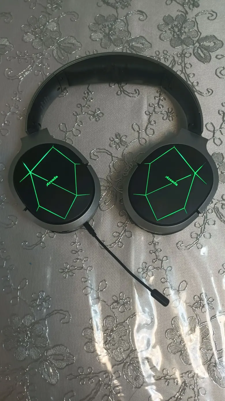 Maiku series wireless gaming headphone — 1/10