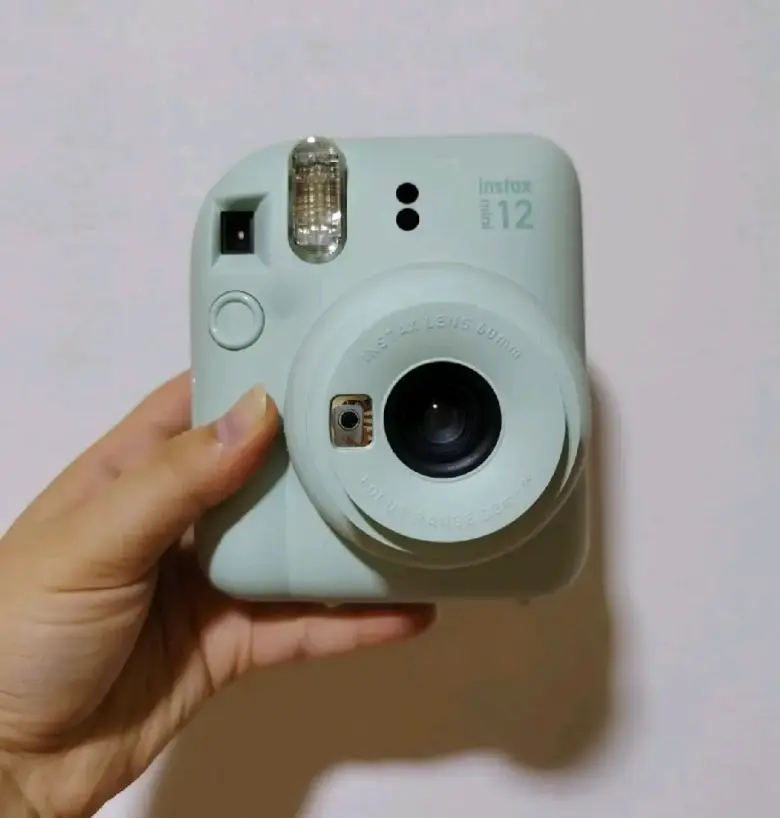 Instax mini 12 — 1/1