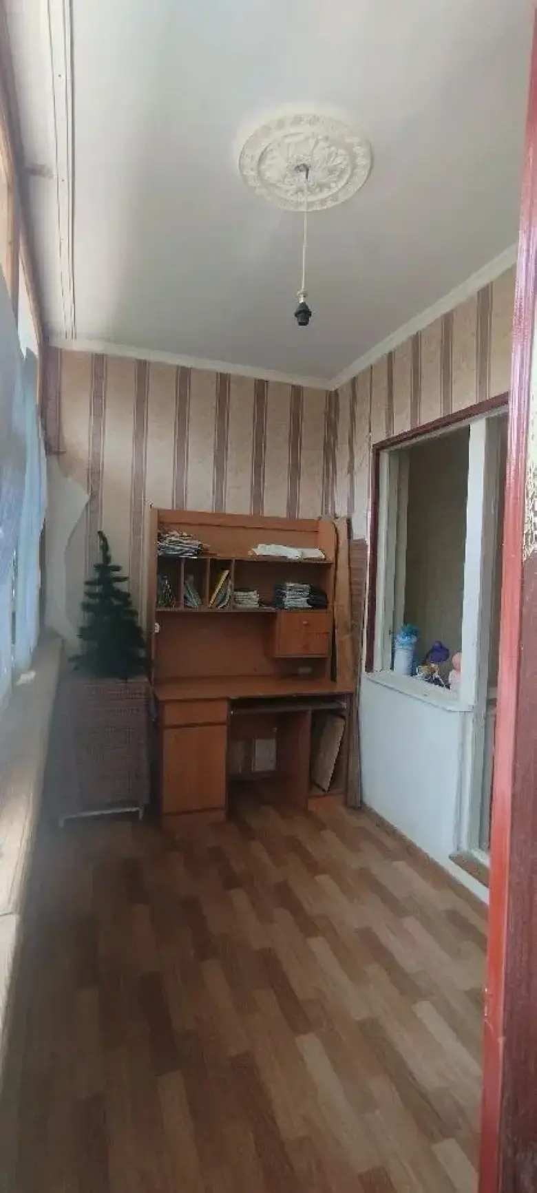 Письменный стол — 1/3
